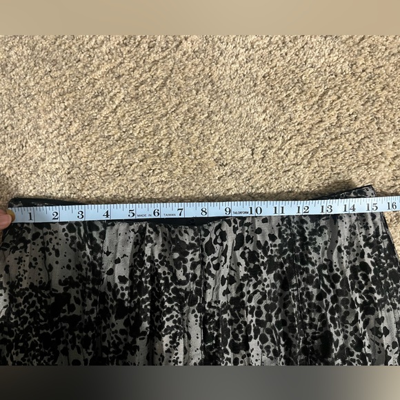 Black, White, and Grey Midi Pleated Work Skirt with Tool Lining! - Picture 7 of 8